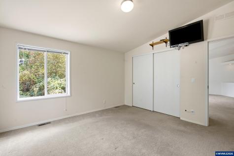 17433 Marsh Road NE Woodburn OR 97071
