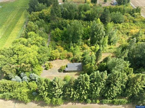 17433 Marsh Road NE Woodburn OR 97071