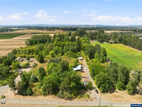 17433 Marsh Road NE Woodburn OR 97071