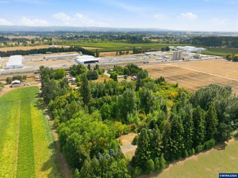 17433 Marsh Road NE Woodburn OR 97071