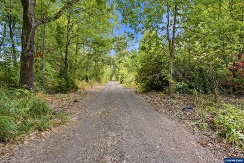 17433 Marsh Road NE Woodburn OR 97071