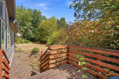 17433 Marsh Road NE Woodburn OR 97071