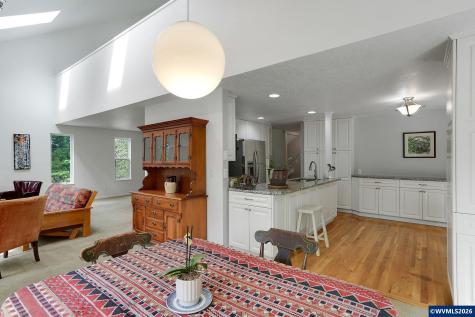 1946 Roberta Avenue S Salem OR 97302