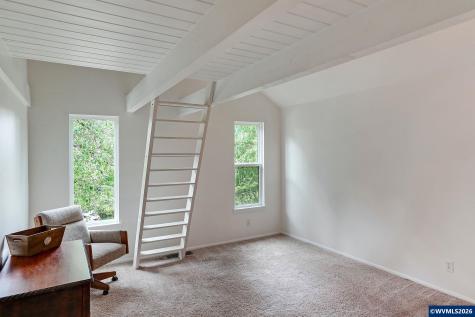 1946 Roberta Avenue S Salem OR 97302