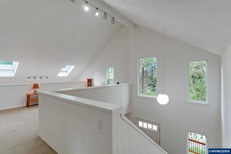 1946 Roberta Avenue S Salem OR 97302