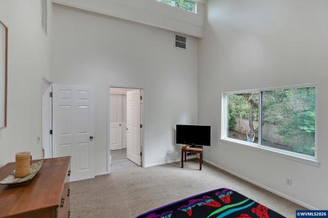 1946 Roberta Avenue S Salem OR 97302