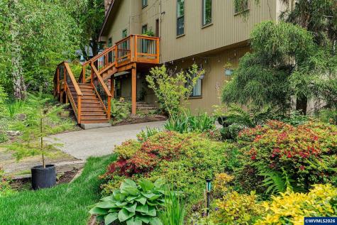 1946 Roberta Avenue S Salem OR 97302