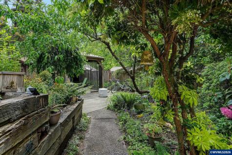1946 Roberta Avenue S Salem OR 97302