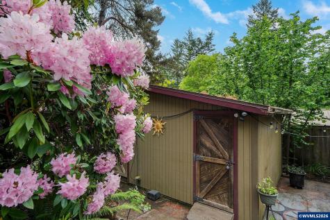 1946 Roberta Avenue S Salem OR 97302