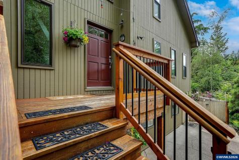 1946 Roberta Avenue S Salem OR 97302