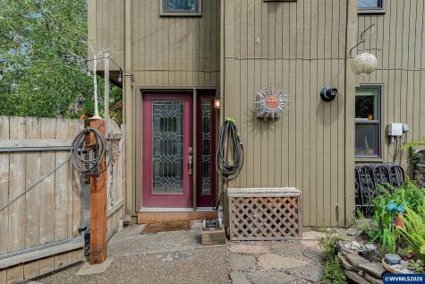 1946 Roberta Avenue S Salem OR 97302