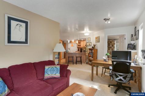 1946 Roberta Avenue S Salem OR 97302