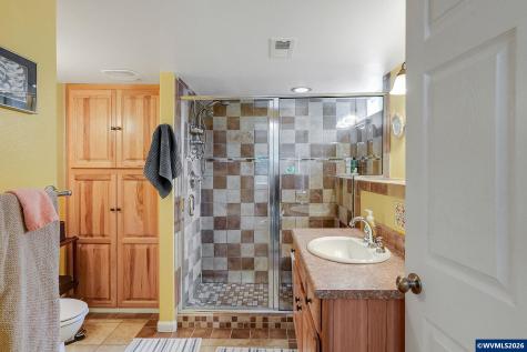 1946 Roberta Avenue S Salem OR 97302