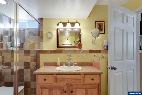 1946 Roberta Avenue S Salem OR 97302
