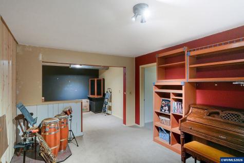 1946 Roberta Avenue S Salem OR 97302