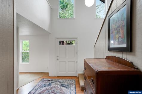 1946 Roberta Avenue S Salem OR 97302