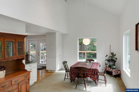 1946 Roberta Avenue S Salem OR 97302