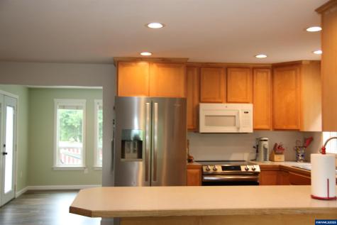 2511 Robinhood Lane NW Albany OR 97321-9999