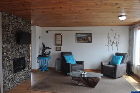 1101 NW Pacific Way Waldport OR 97394