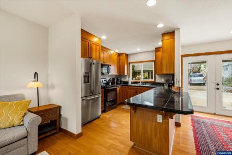 340 NW 7th Street Corvallis OR 97330