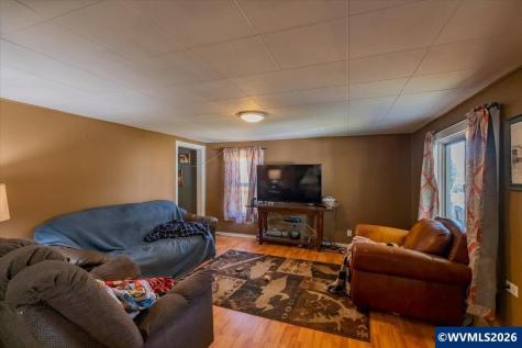 110 8th Avenue Sweet Home OR 97386