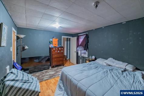 110 8th Avenue Sweet Home OR 97386