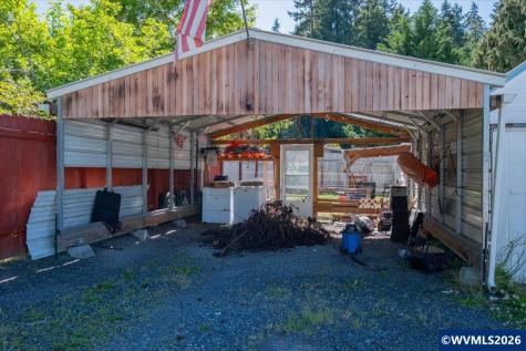 110 8th Avenue Sweet Home OR 97386