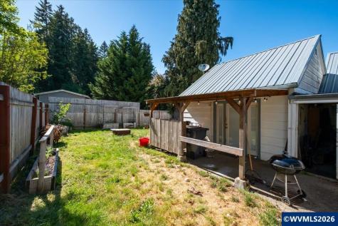 110 8th Avenue Sweet Home OR 97386
