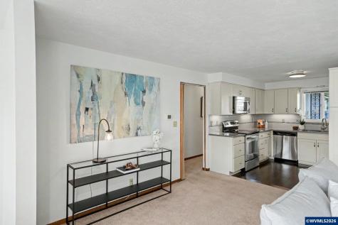 1726 Ewald Avenue SE Salem OR 97302
