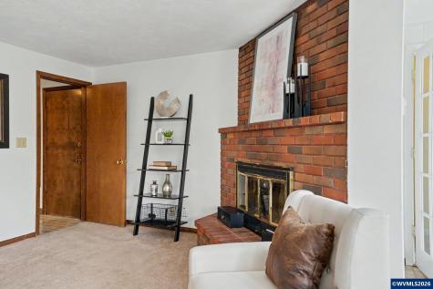 1726 Ewald Avenue SE Salem OR 97302
