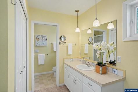 1726 Ewald Avenue SE Salem OR 97302