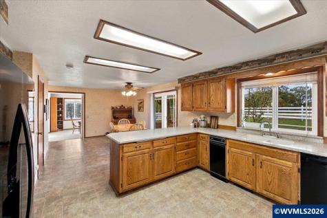 6515 Kurtz Road Dallas OR 97338