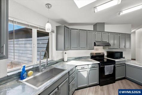 3908 Willamette Avenue SE Albany OR 97322