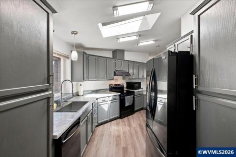 3908 Willamette Avenue SE Albany OR 97322