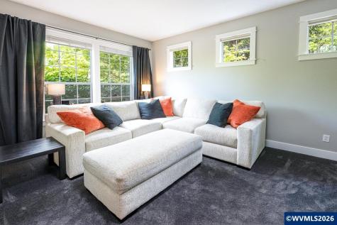 6206 SW Chestnut Drive Corvallis OR 97333