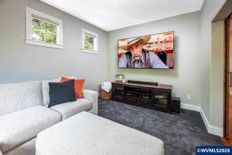 6206 SW Chestnut Drive Corvallis OR 97333