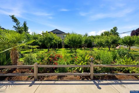 5290 Caplinger Road SE Salem OR 97317