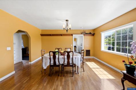 5290 Caplinger Road SE Salem OR 97317