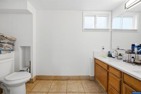 5290 Caplinger Road SE Salem OR 97317