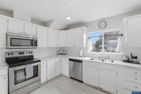 395 22nd Street SE Salem OR 97301