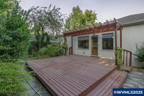 578 23rd Street NE Salem OR 97301