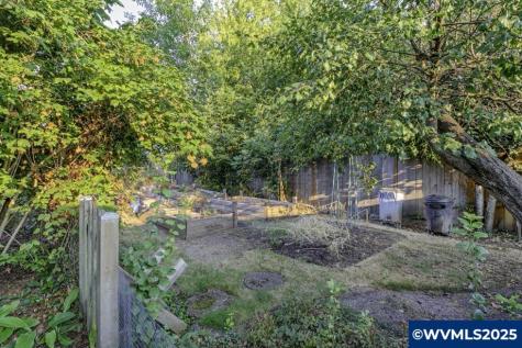 578 23rd Street NE Salem OR 97301