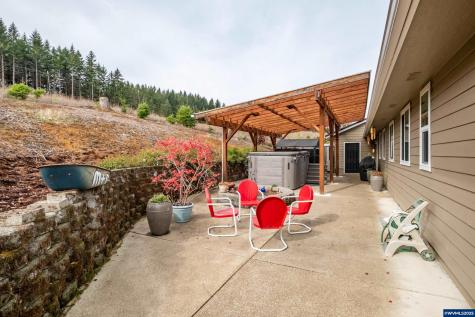 16000 Airlie Road Monmouth OR 97361