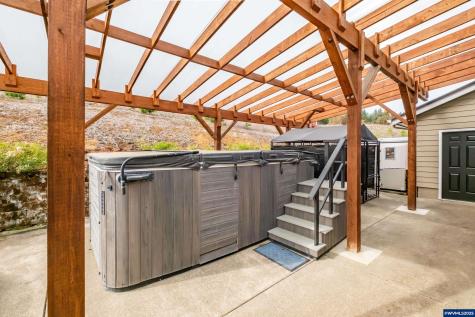 16000 Airlie Road Monmouth OR 97361