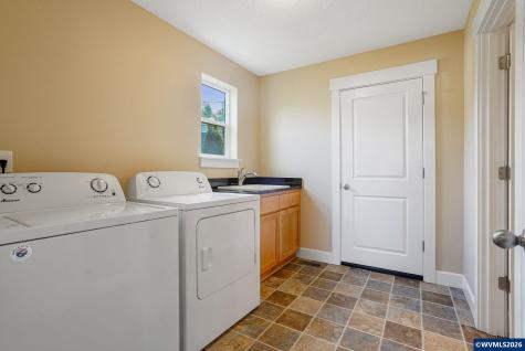 981 Ratcliff Drive SE Salem OR 97302