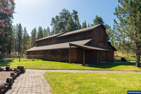 52255 Hunnington Road La Pine OR 97739