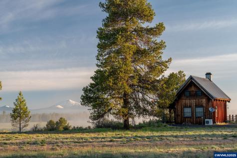 52255 Hunnington Road La Pine OR 97739