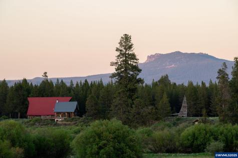 52255 Hunnington Road La Pine OR 97739