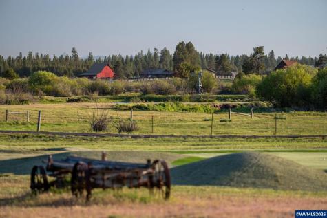 52255 Hunnington Road La Pine OR 97739