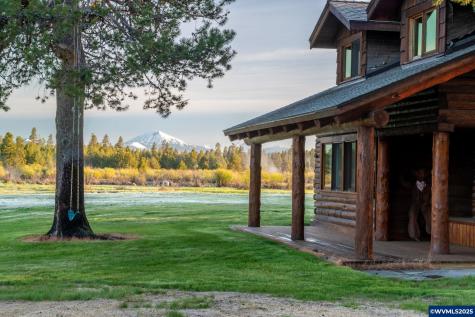 52255 Hunnington Road La Pine OR 97739